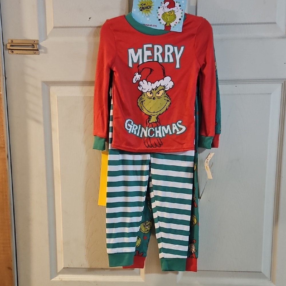 DR SEUSS THE GRINCH 4 PIECE YOUTH PJ SET: NEW WITH TAGS: SIZE 3T